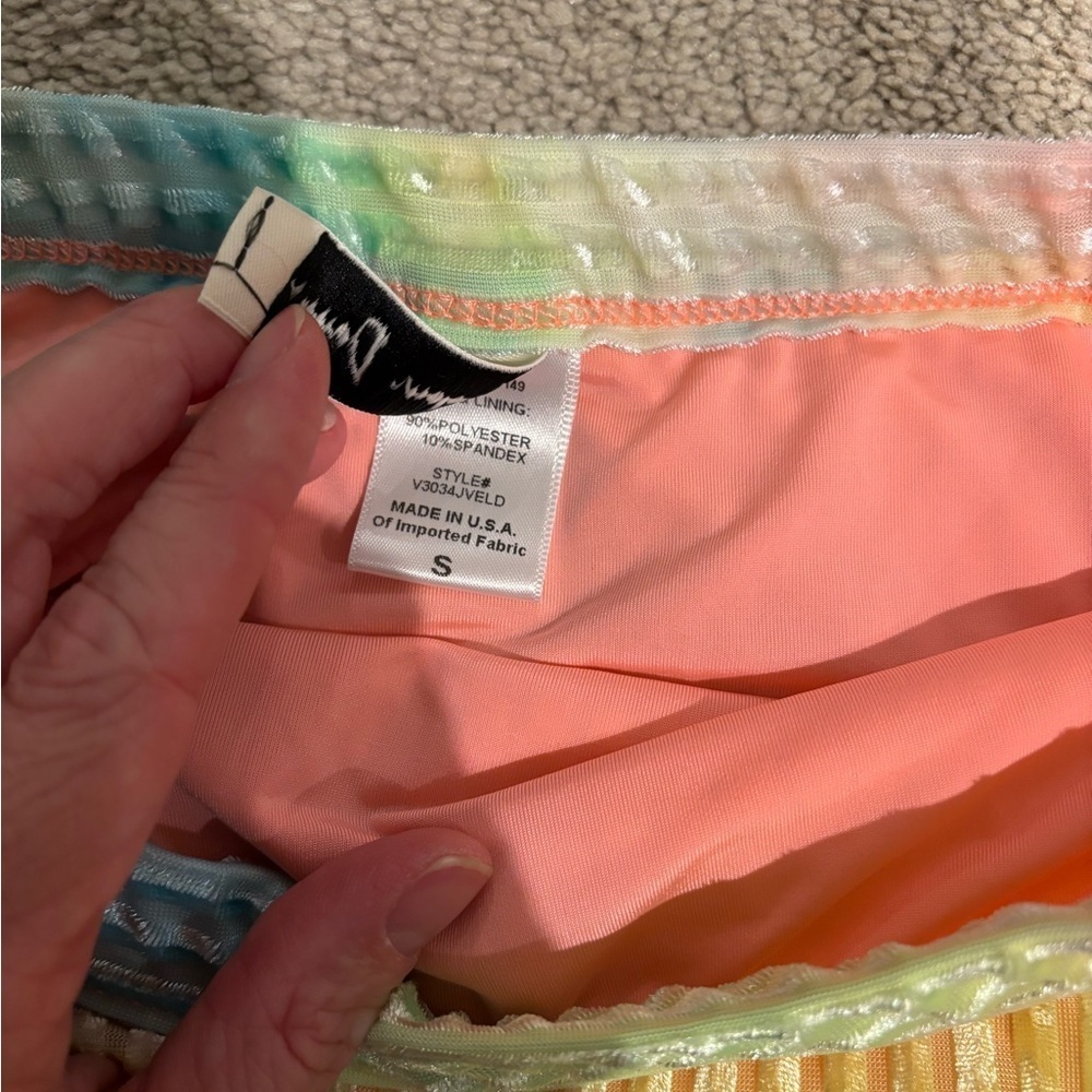 Dippin' Daisy's Pastel Bikini Set - Picture 5 of 5